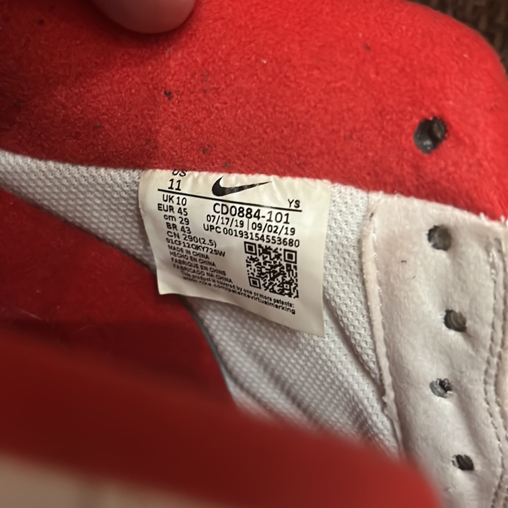 Air Force 1 Sneakers size 11 - Picture 4 of 8